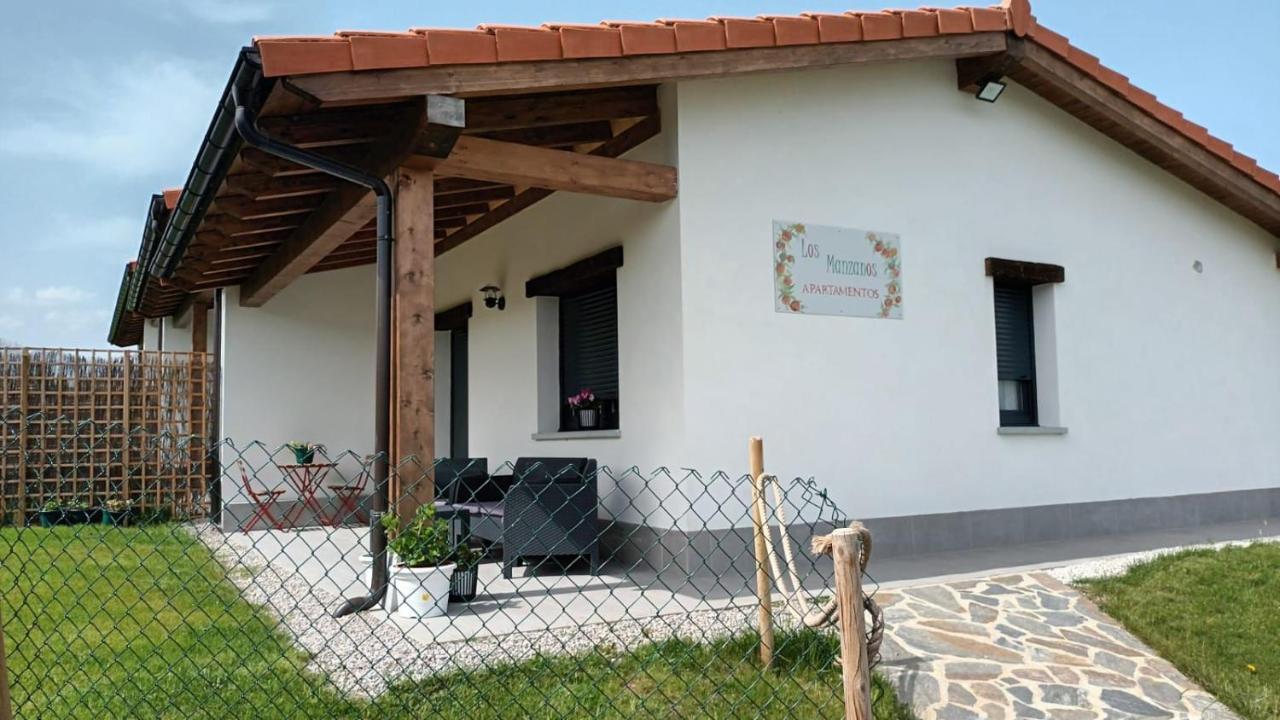 Apartamentos Los Manzanos Ribadesella Exterior photo